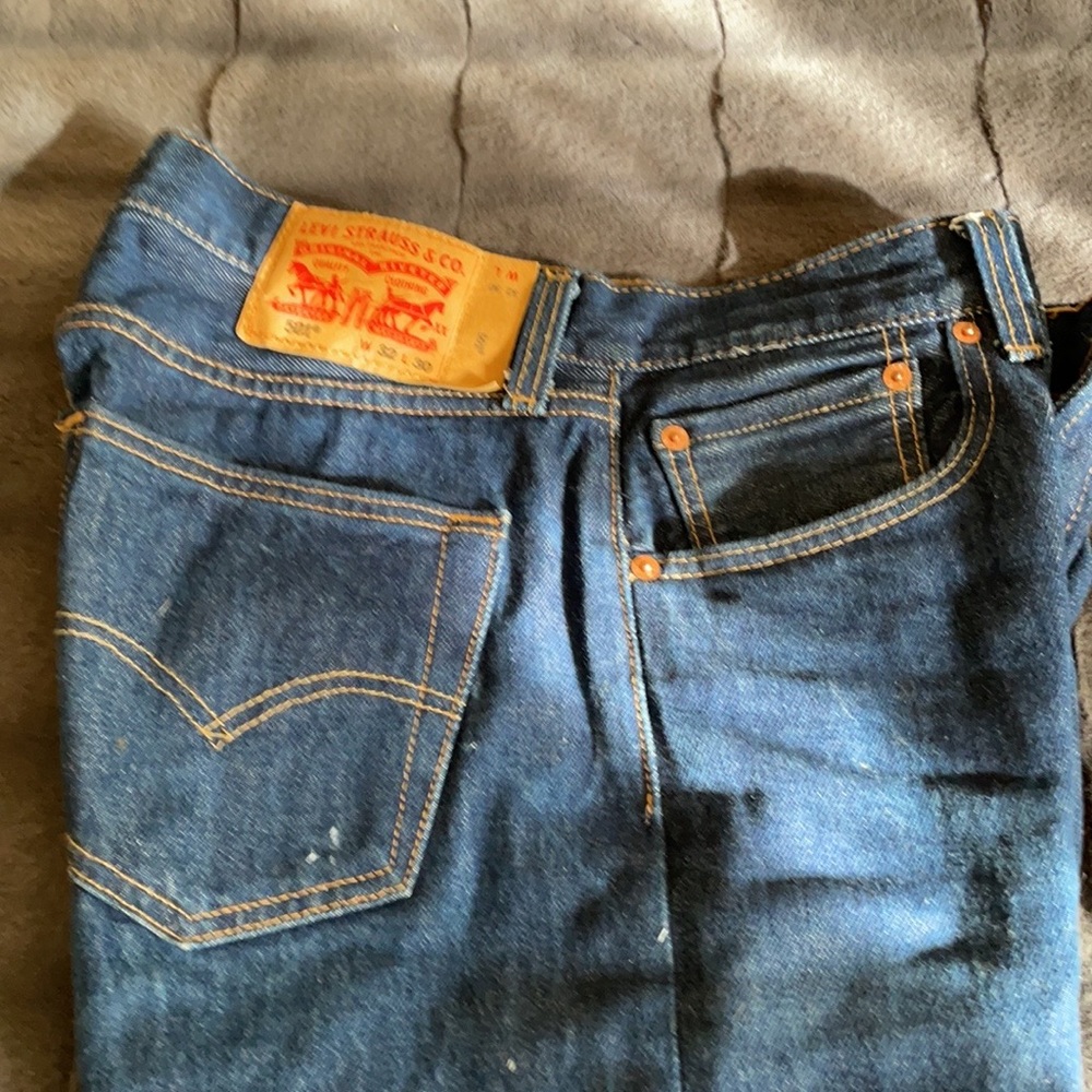 Men’s Levi’s 501 32x30. Discount shipping!!!